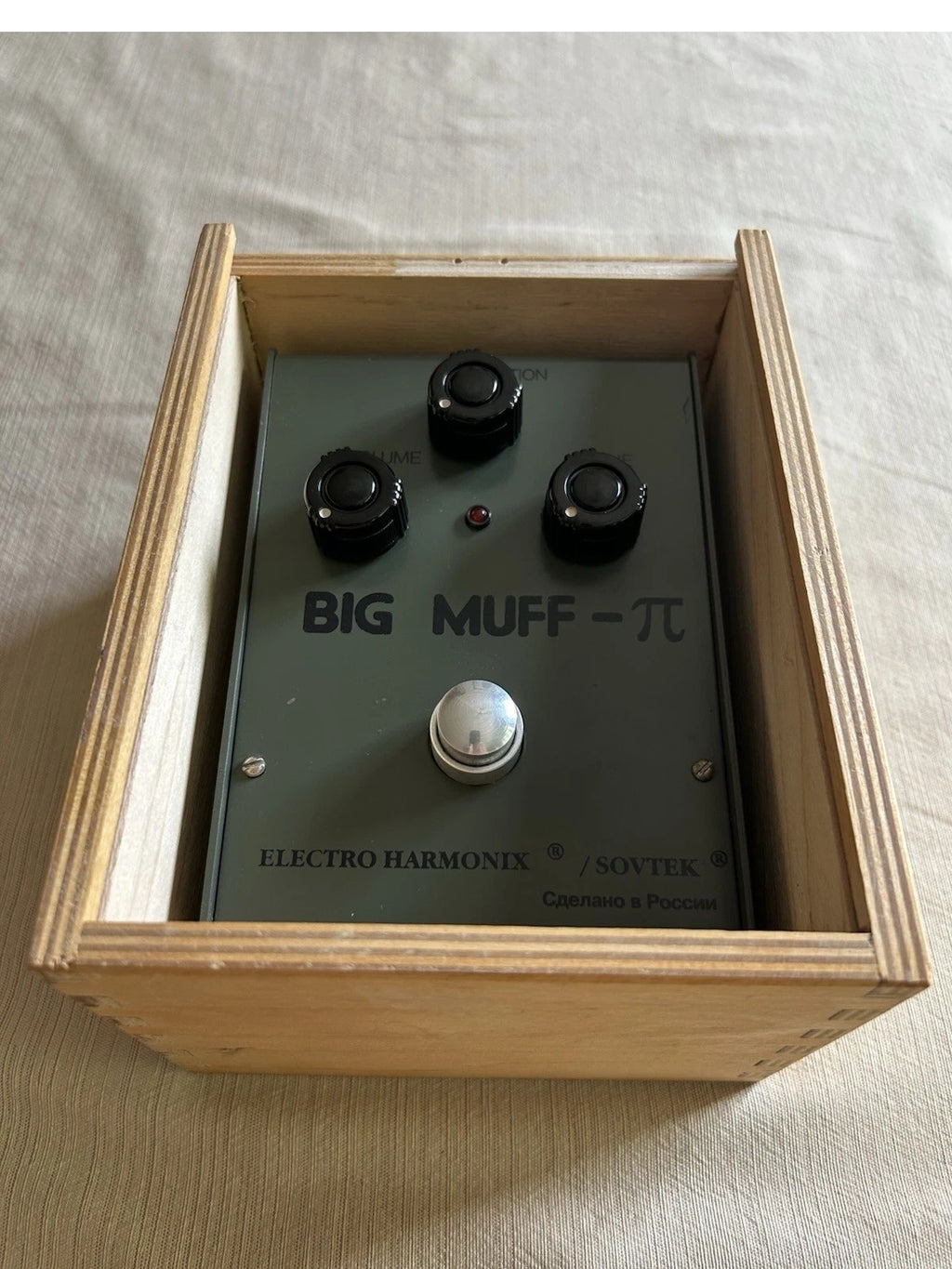 zzzz... ELECTRO-HARMONIX VINTAGE Big Muff PI RUSSIAN OD GREEN Fuzz Effect pedal Bubble Font PRE-OWNED
