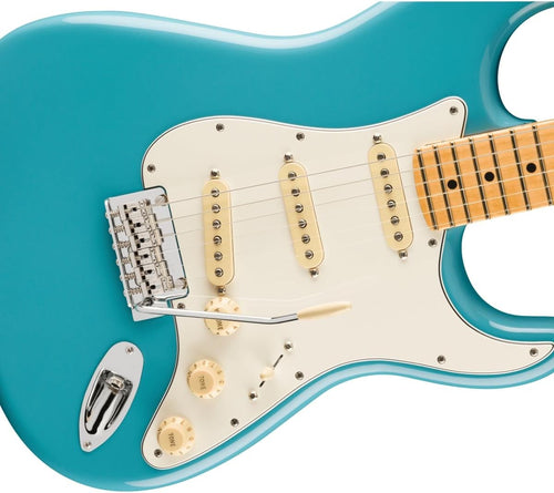 a...FENDER/Player II Stratocaster Maple Fingerboard Aquatone Blue Fender GUITAR w/Case NEW