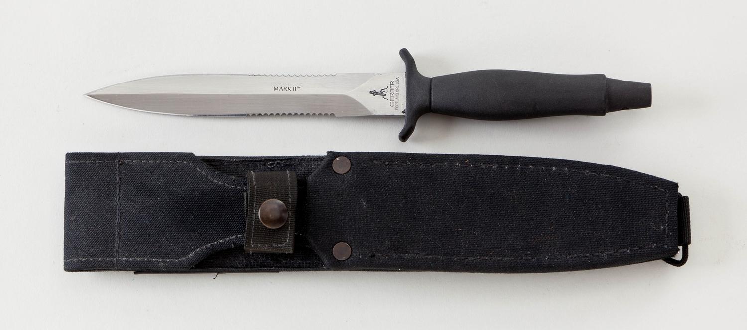GERBER USA MARK 11 COMBAT Knife, Fixed Blade Hunting Knife Leather Handle w/Sheath PRE-OWNED