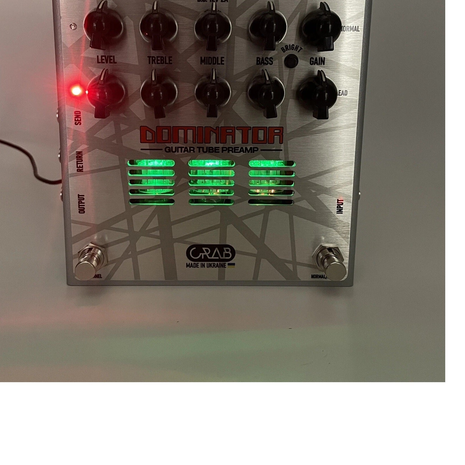 b...DOMINATOR GUITAR TUBE PREAMP EFFECTS PEDAL NEW