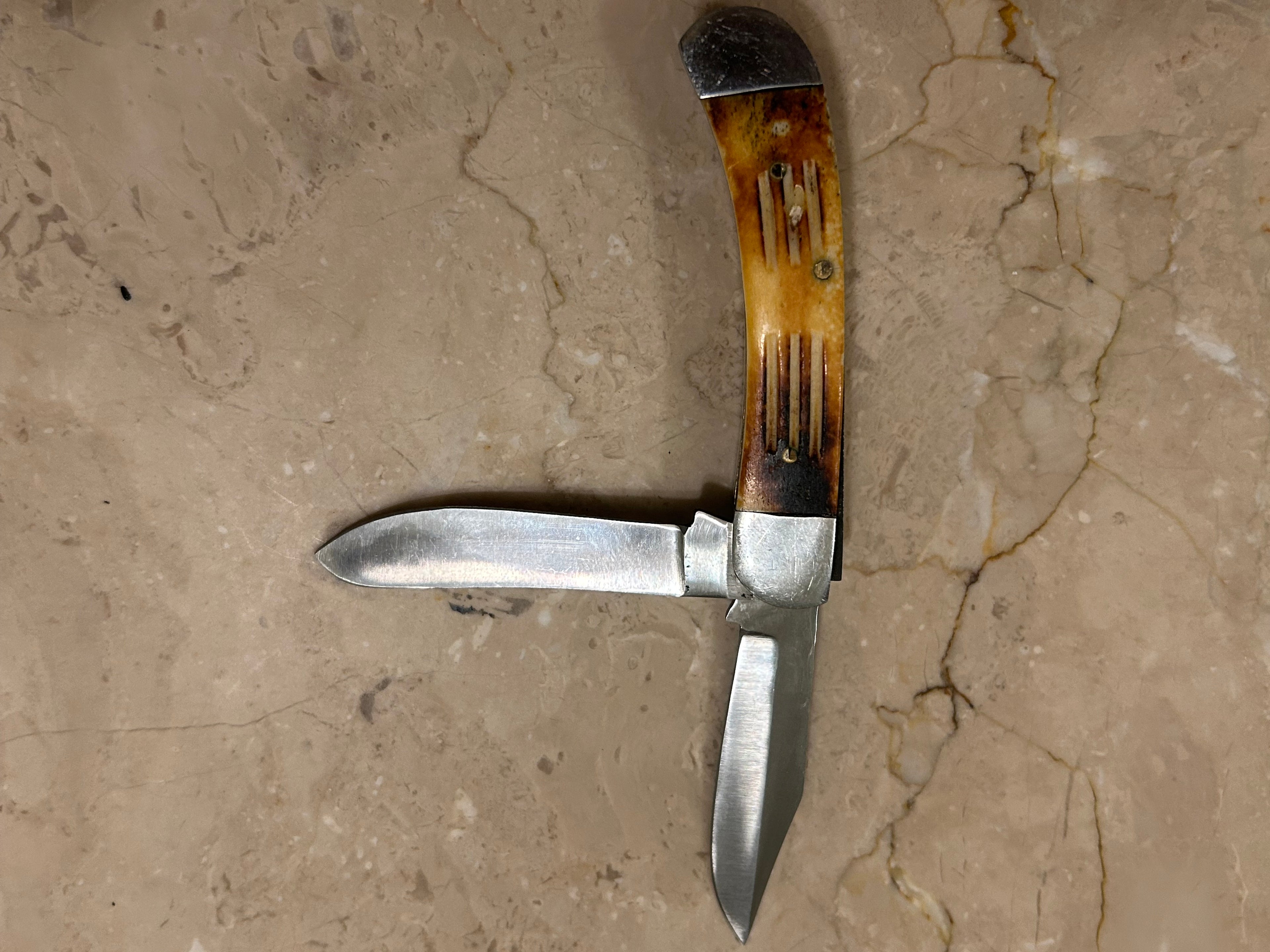 SS...TC DARK CREAM BOONE HANDLE 2 BLADE STAINLESS STEEL MANUAL VINTAGE KNIFE USED