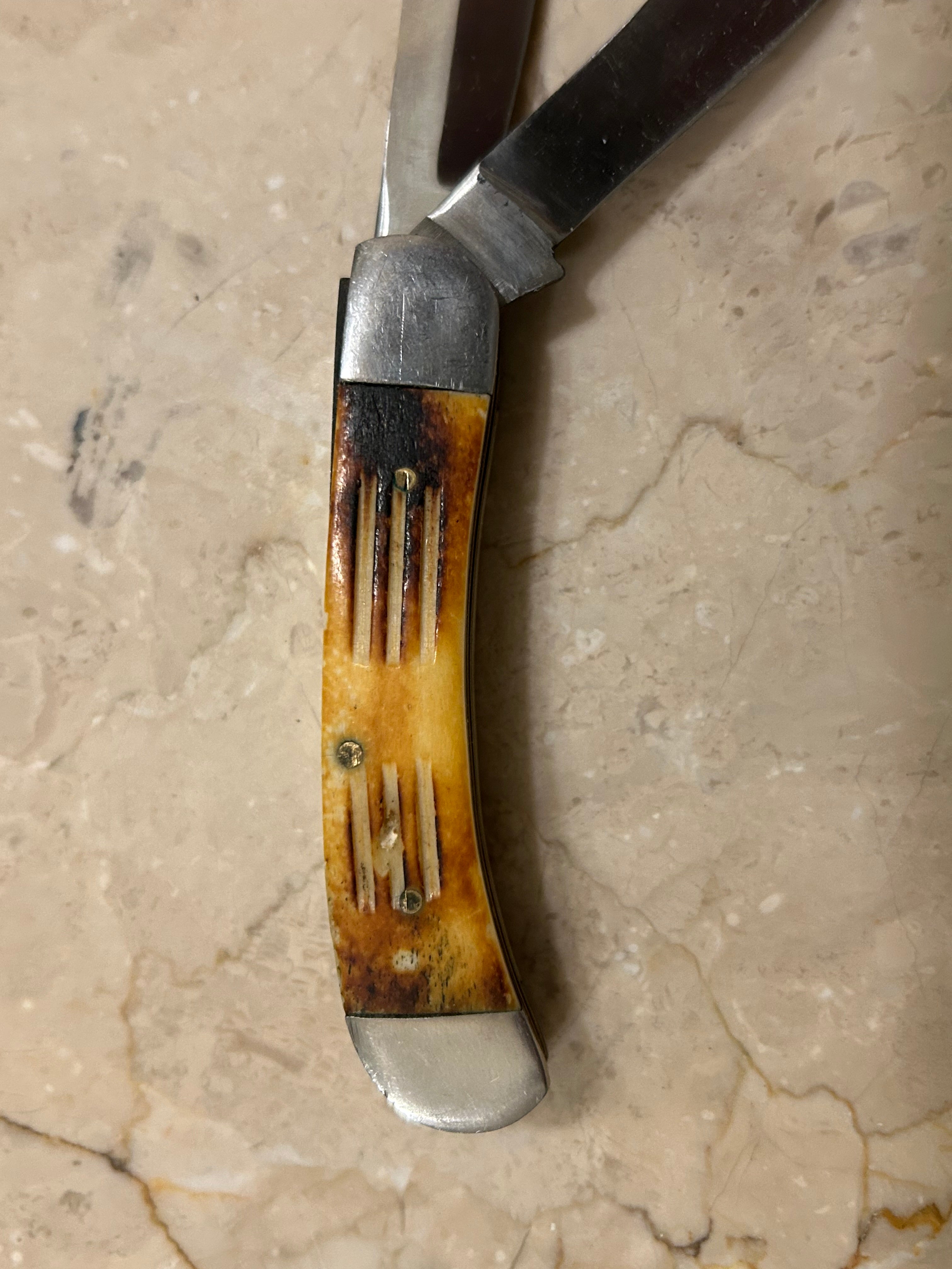 SS...TC DARK CREAM BOONE HANDLE 2 BLADE STAINLESS STEEL MANUAL VINTAGE KNIFE USED