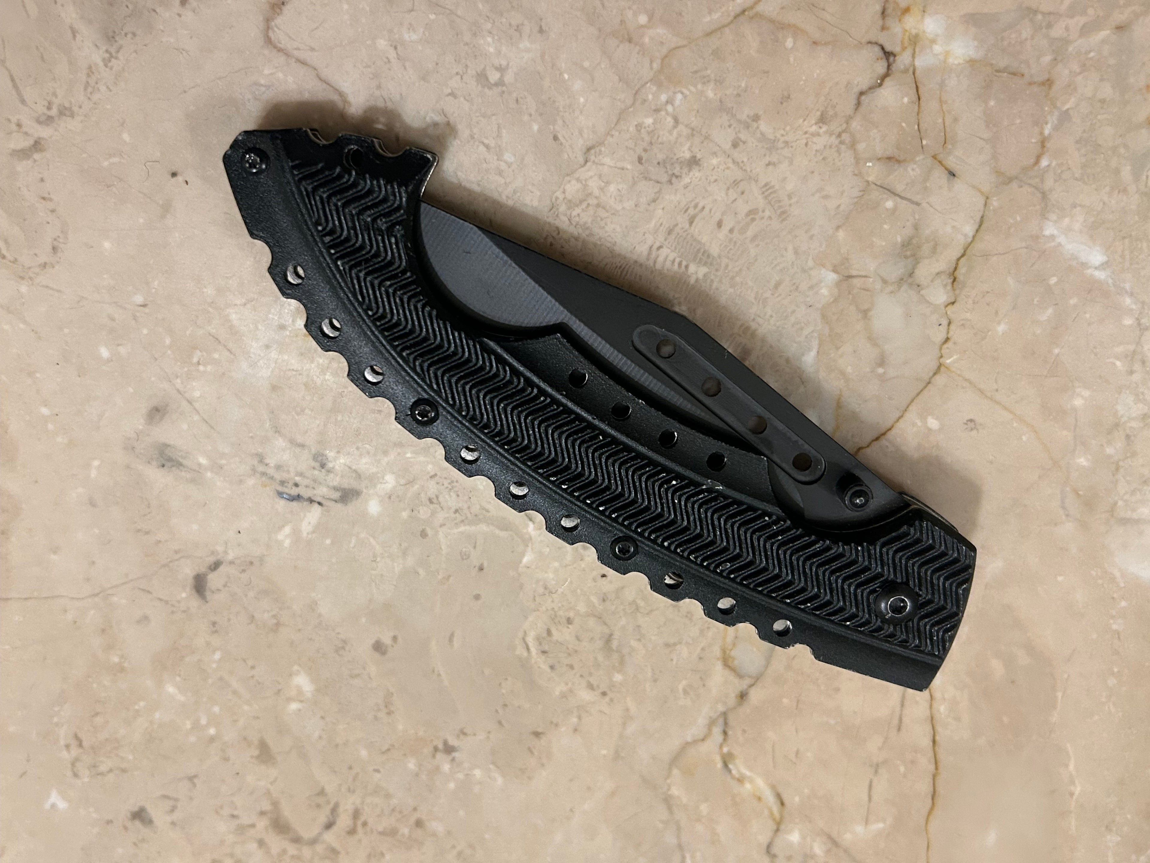 TC 1 BLADE STAINLESS STEEL CURVE HANDLE TACTICAL BLACK ASSIT VINTAGE KNIFE USED