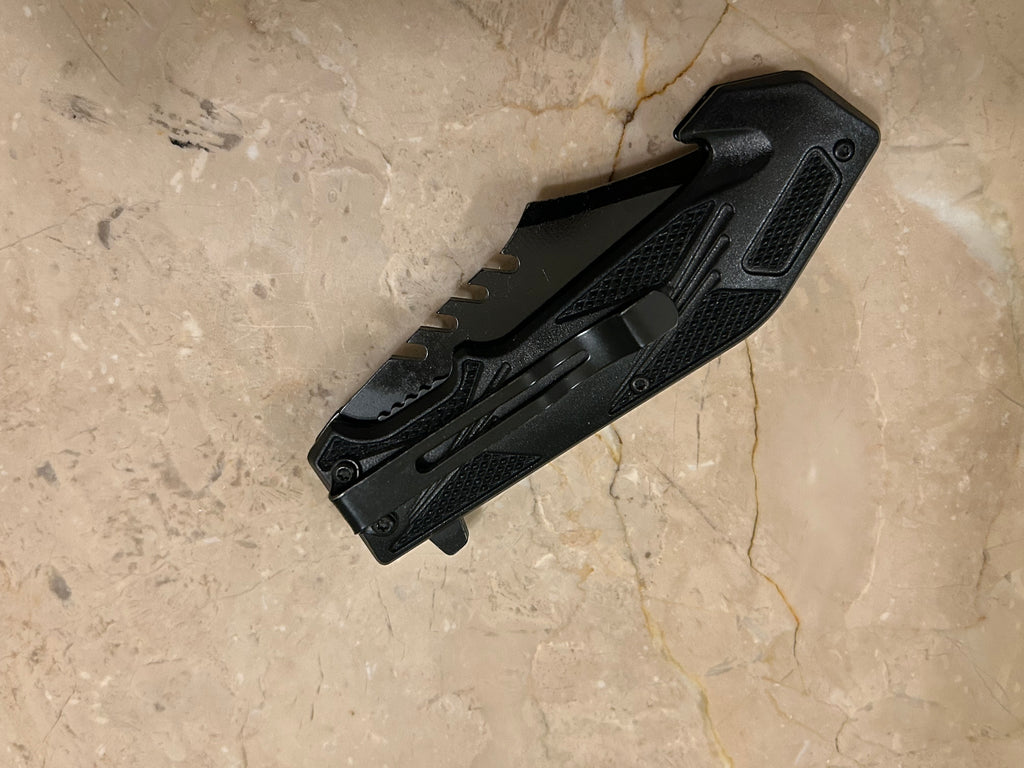 TC 1 BLADE STAINLESS STEEL CURVE BLADE TACTICAL BLACK  ASSIT VINTAGE KNIFE USED