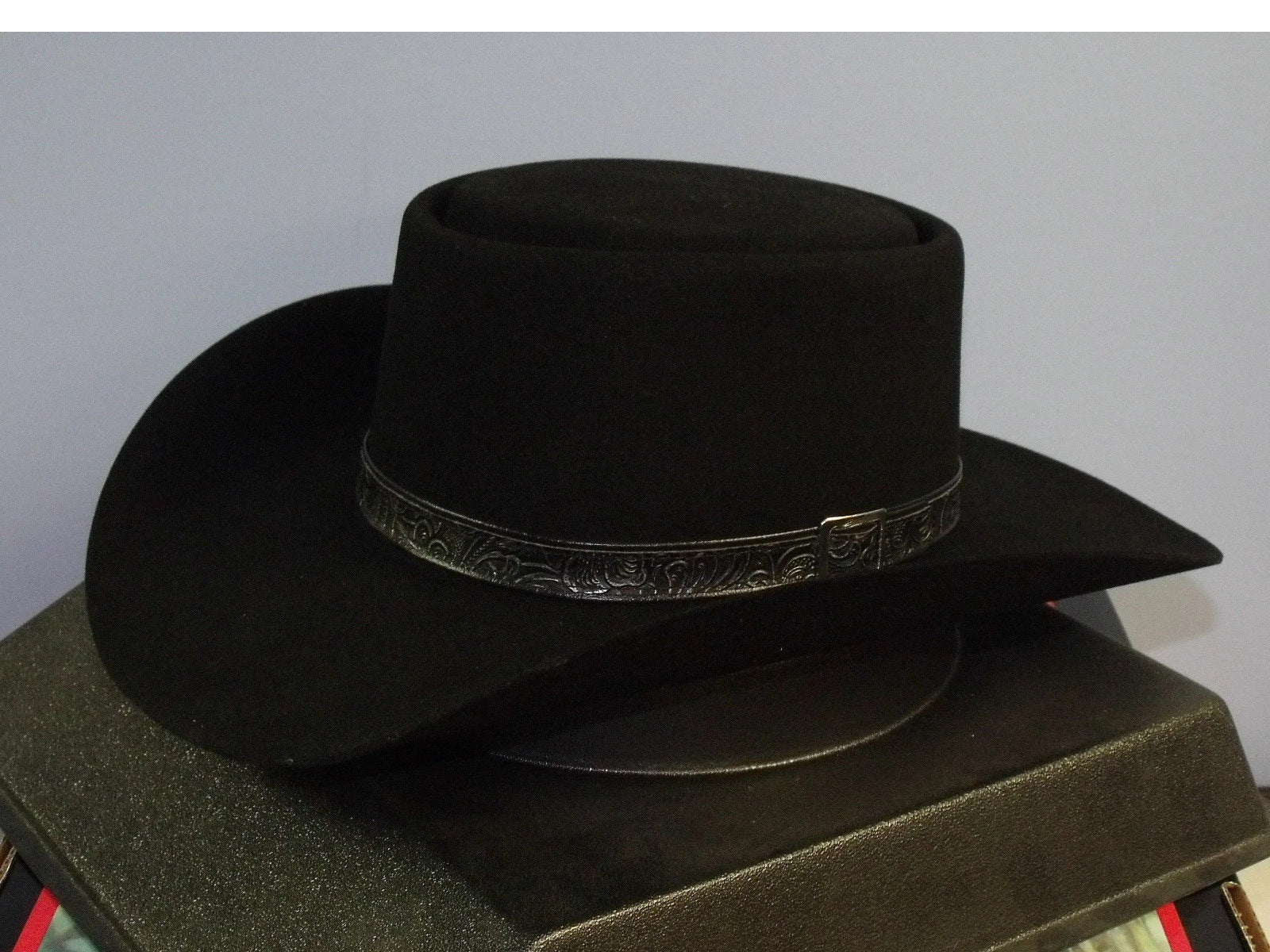 tc...STETSON REVENGER 4X FELT GAMBLER COWBOY BLACK WESTERN HAT BRAND NEW