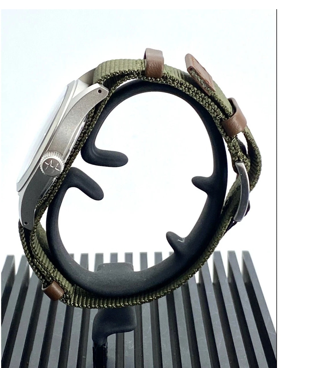 ZZ...HAMILTON SWISS Made Khaki Field Mechanical Black Dial Nylon Men's Watch H69439931 (Automatic) NEW