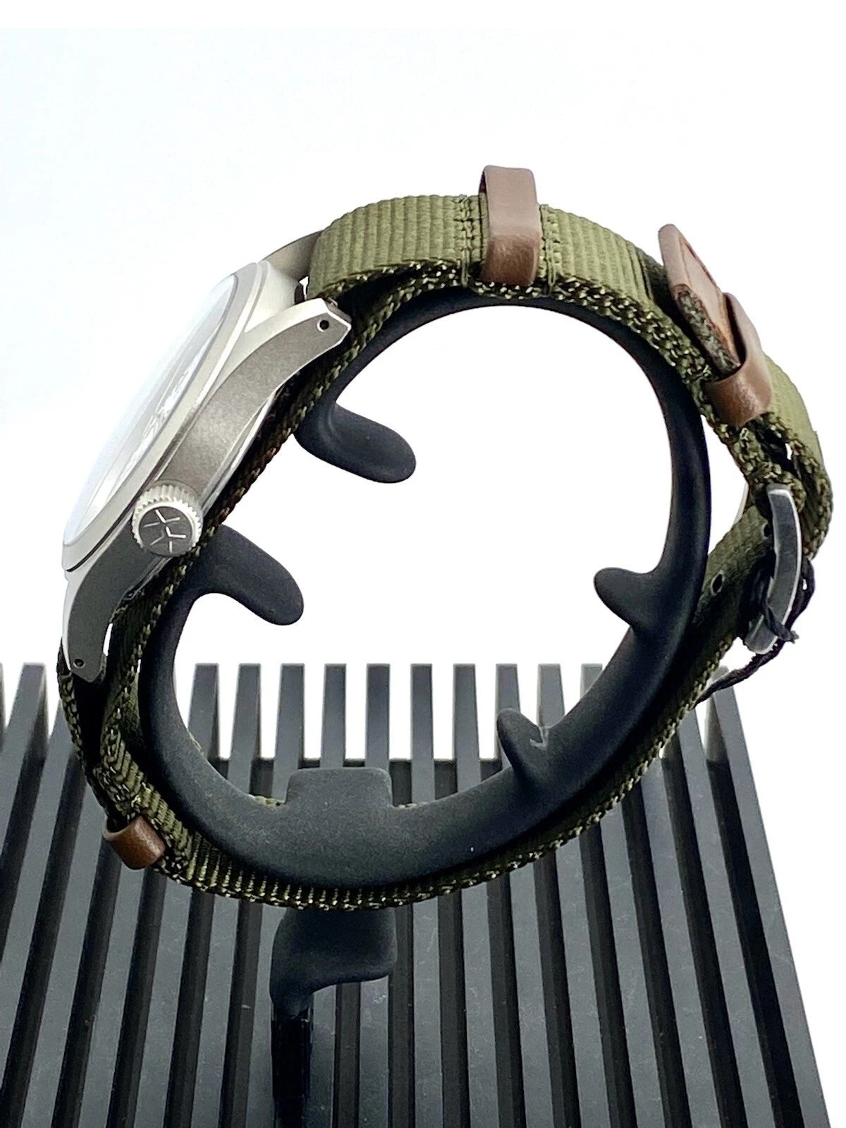 ZZ...HAMILTON SWISS Made Khaki Field Mechnical 38mm White Dial Green Strap Men's Watch H69439411&nbsp; (Automatic) NEW