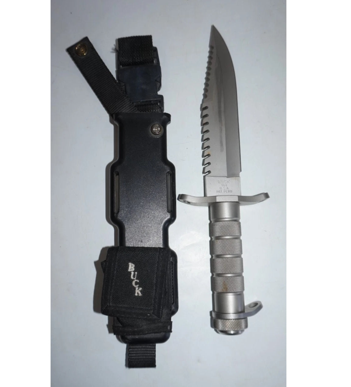 BUCK USA Vintage Buckmaster Buck 184 Stainless Survival Knife FIXED BLADE Hunting Knife w/Sheath PRE-OWNED
