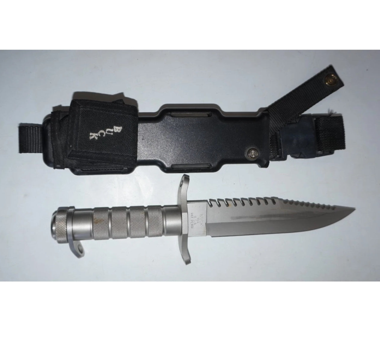 BUCK USA Vintage Buckmaster Buck 184 Stainless Survival Knife FIXED BLADE Hunting Knife w/Sheath PRE-OWNED
